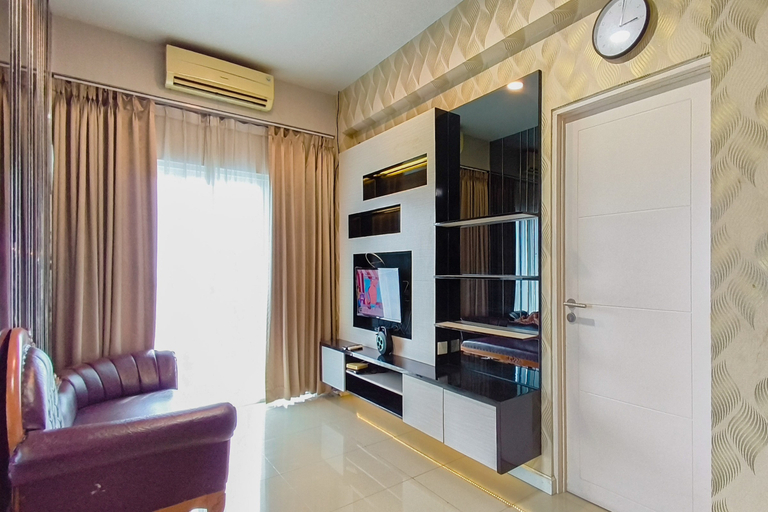 Living Room, Best Combined Unit 2BR at Orchard Supermall Mansion Apartment By Travelio, Surabaya