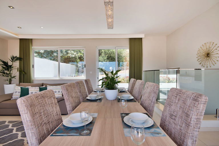 In-room dining 3, Extraordinary Villa With Private Pool & Steamsauna