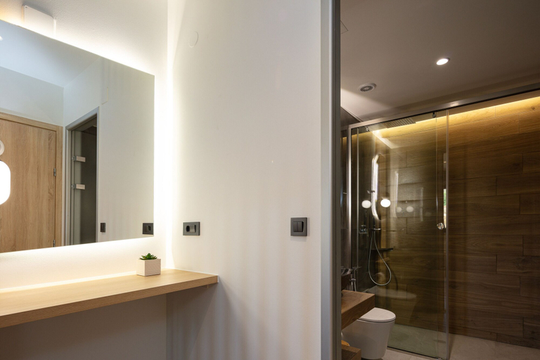 Bathroom 5, Bella Vista Villa, Crete