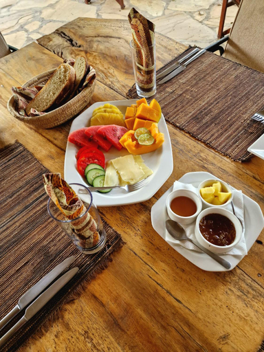 Food & Drinks 2, Dolly Farm & River Camp, Luxury Tents, Meru