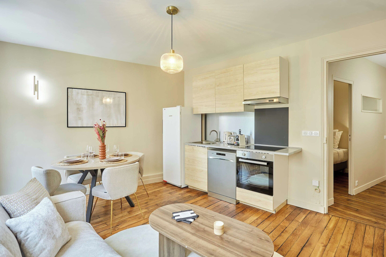 Private kitchen 3, Charming 1 Bedroom - Bastille / Le Marais, Paris
