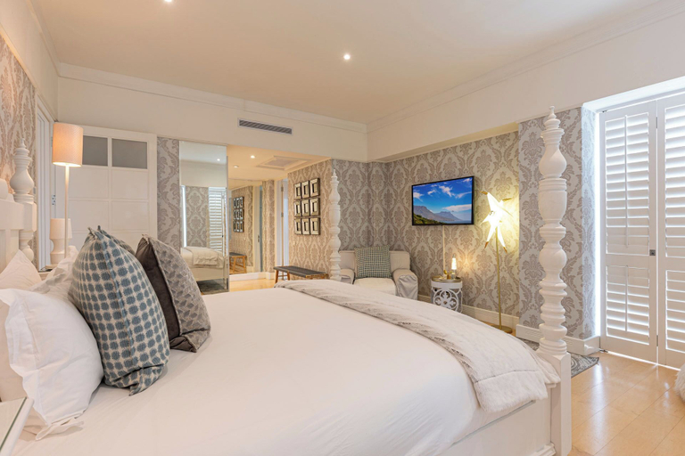 Room 2, YOLO Spaces - Clifton White House Villa, City of Cape Town