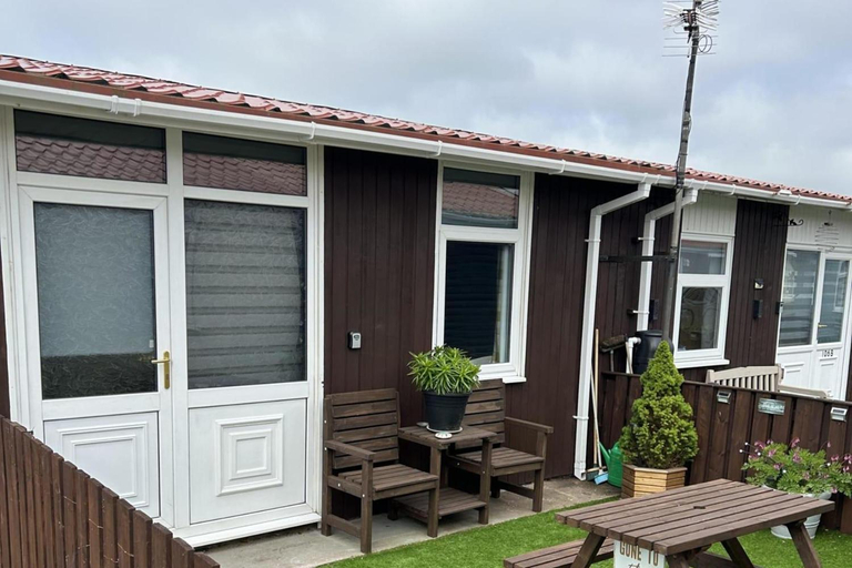 Exterior & Views 2, Cozy Seaside Chalet in Bridlington, East Riding of Yorkshire