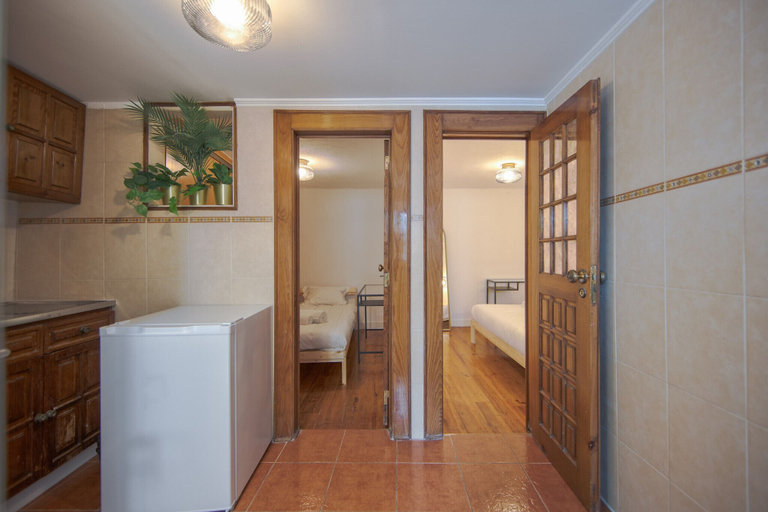 Room 4, Alfama Historical II by Homing, Lisbon