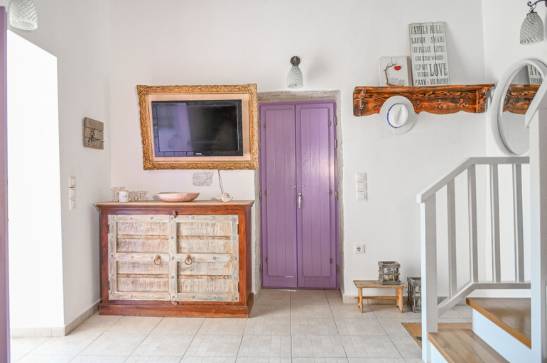 Interior detail 3, Kivotos Mani, Peloponnese