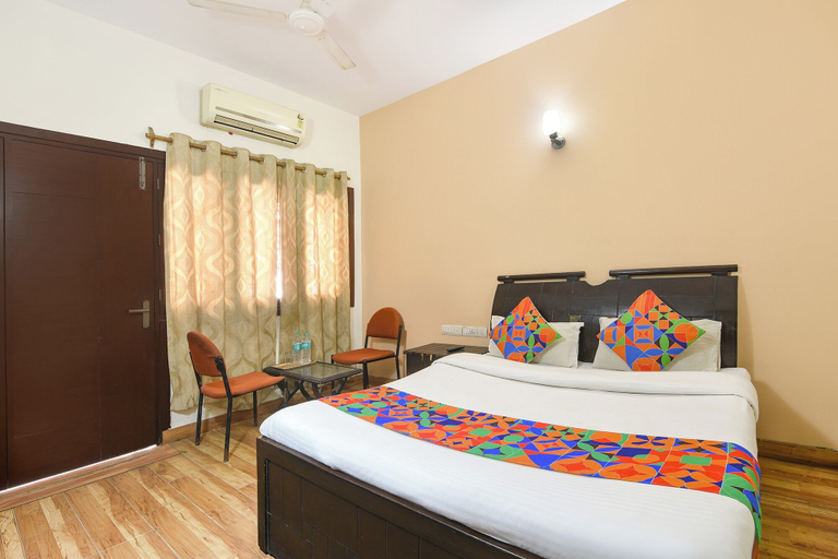 Room 2, Fabhotel Le Regent, Gurgaon