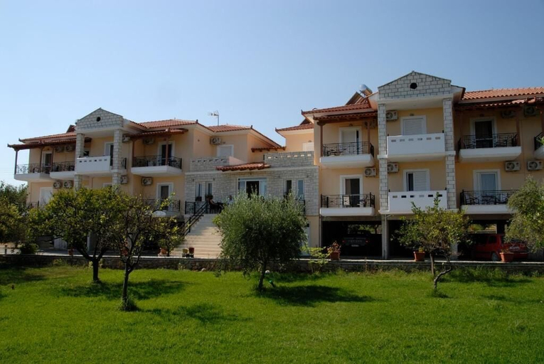 Exterior & Views, Manto Studios, Peloponnese