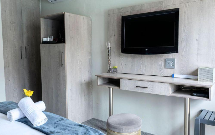Bedroom 4, McAllisters on 8th, eThekwini