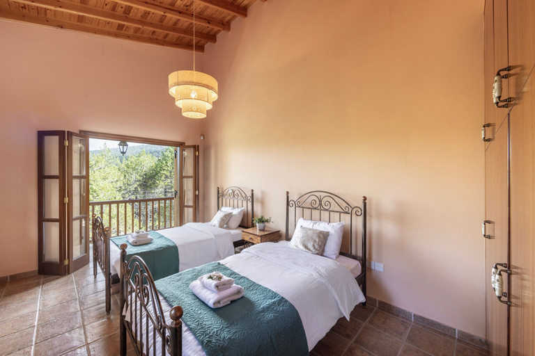 Bedroom 2, Troodos Mature Pine Chalet
