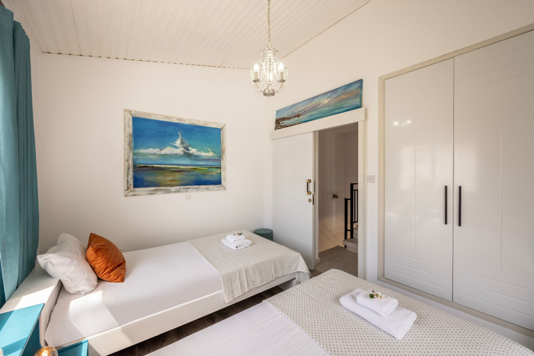 Room 4, Larnaca Seaside Villa Marina 44, Larnaca