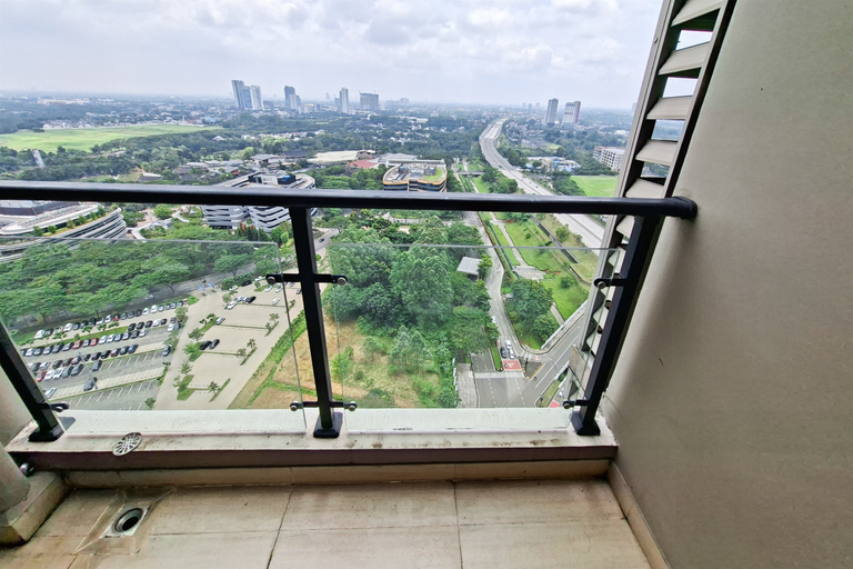 Others 5, Bright and Comfy Studio Apartment at Sky House BSD By Travelio, South Tangerang
