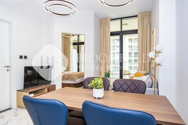 Dining 5, Bloomfields Elegant 1Br in Al Maryah, Abu Dhabi City