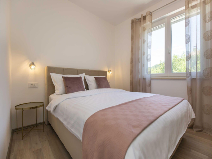 2, Apartment in Labin with Pool Beach Nearby, Labin