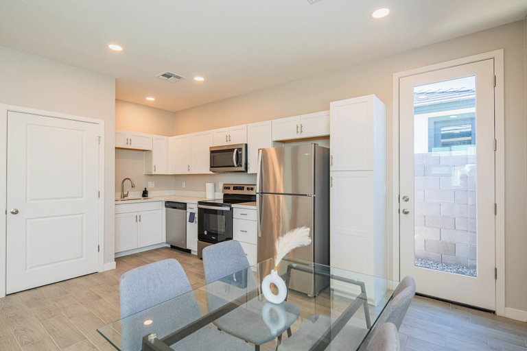 In-room dining, The One Luxury Stay with Gym and Pool, Maricopa