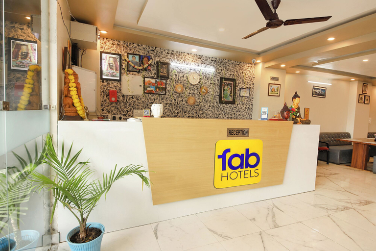 Reception 4, Fabhotel Rudra, Dehradun