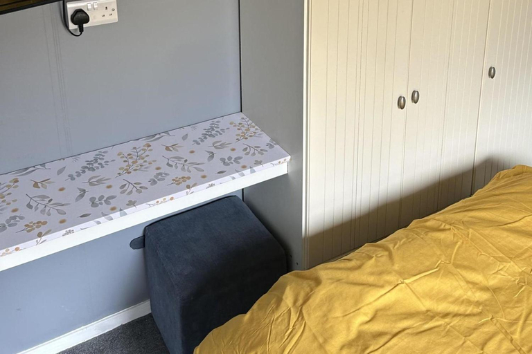 Bedroom 2, Cozy Seaside Chalet in Bridlington, East Riding of Yorkshire