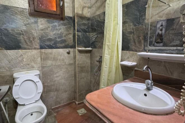 Bathroom 4, Sababa Hotel, Sant Katrin