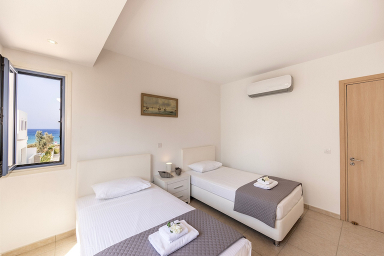 Room 4, Protaras Seaside Villa Protamare 32
