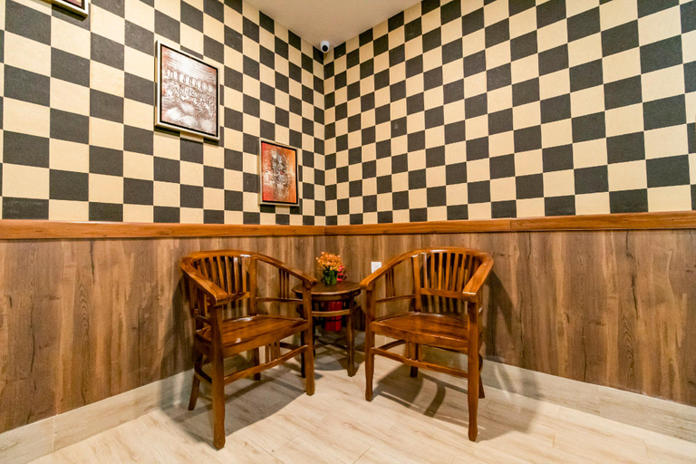 Food & Drinks, RedDoorz Plus near Nagoya Hill Batam 6, Batam