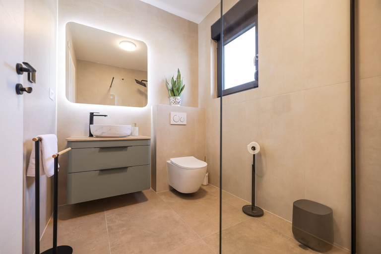 Bathroom 4, Villa Mindula, Sukošan