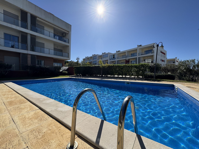 Pool 3, Portimão Shine With Pool by Homing, Portimão