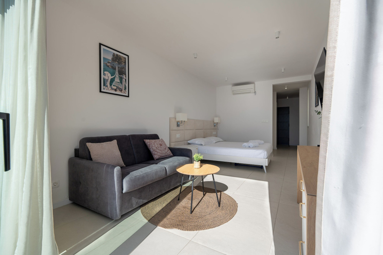 Room 2, Wind Rose apartments-beachfront, Podgora