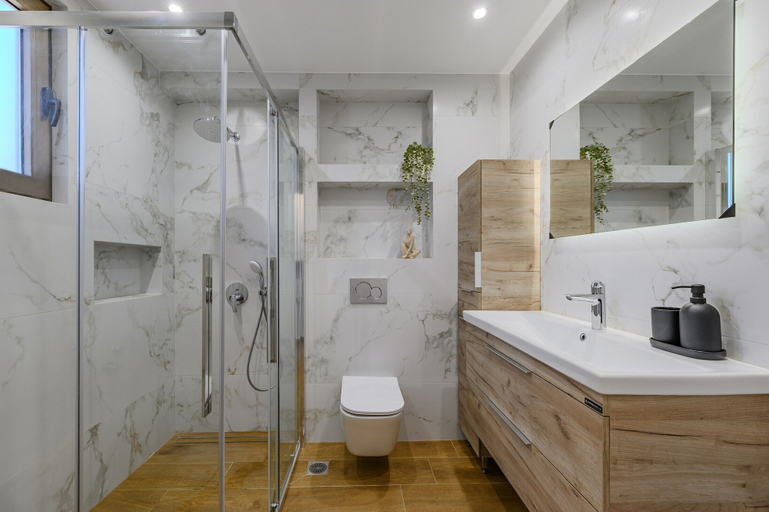 Bathroom 2, Serenity Villa, Crete