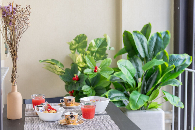 Breakfast meal 5, Stunning 1bdr With Terrace in Cadorna, Milano