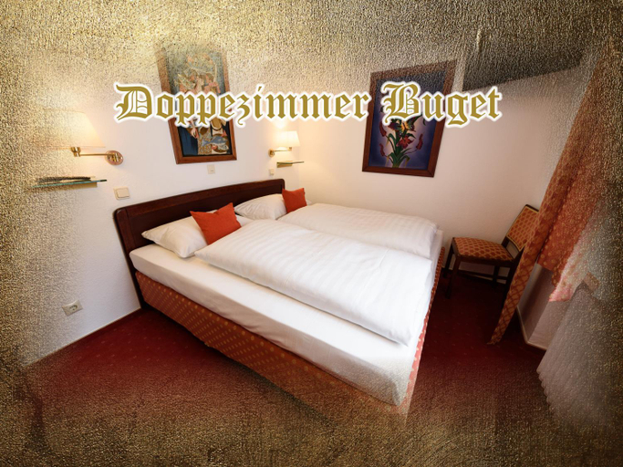 Bedroom 3, Burg-Hotel & Hostel Cochem, Cochem-Zell