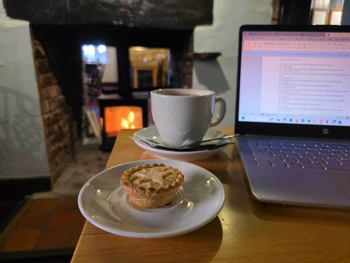 Food & Drinks 5, The Linden Tree, Gloucestershire