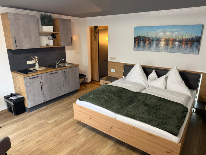 Bedroom 2, Haus am Heubach - Hotel garni, Lichtenfels