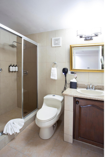 Bathroom 5, Best Western El Dorado Panama Hotel, Panamá