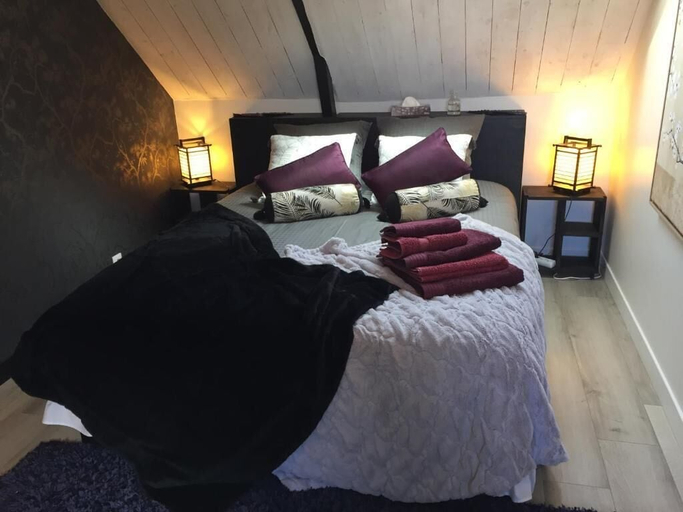 Room 2, Les 3 Koïs, Finistère
