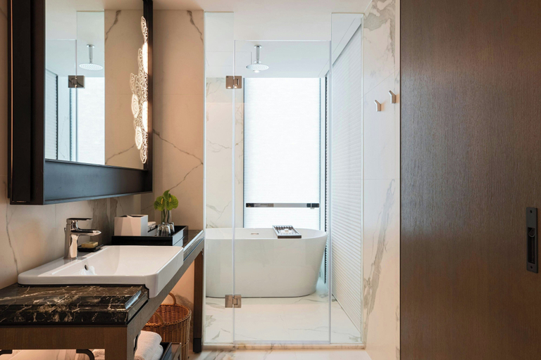 Bathroom 5, Renaissance Taipei Shihlin Hotel, Taipei City