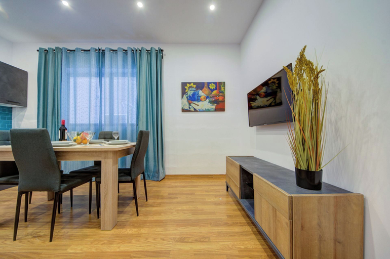 Living area 5, Charming Sliema Apartment Off the Ferries Seafront