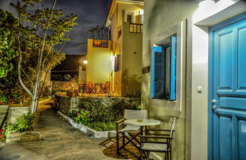 Room 4, Mainades Studio - Steropi Hideaway in Andros, South Aegean