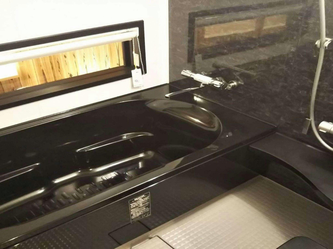 Bathroom 3, Rinn Gion Kenninji Villa, Kyoto