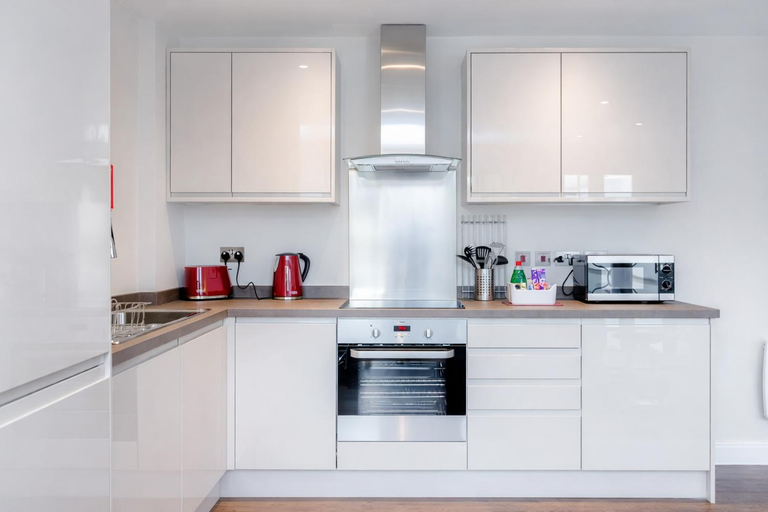 Others 3, Roomspace Serviced Apartments - Trinity House, Surrey