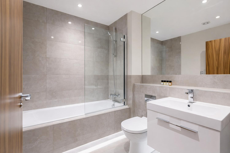 Bathroom 2, Roomspace Serviced Apartments - Trinity House, Surrey