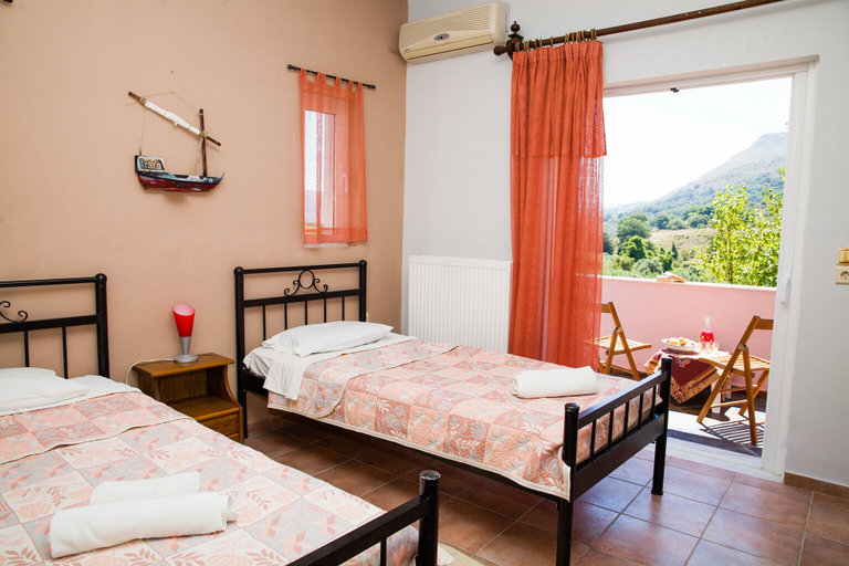 Room 4, Eleana, Crete