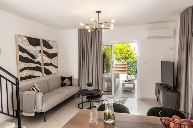 Living room 5, Larnaca Seaside Villa Marina 44, Larnaca