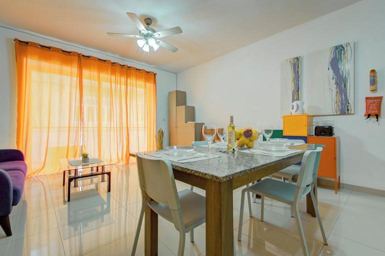Interior 4, Tranquil Cityscape 3 Bedroom Apartments