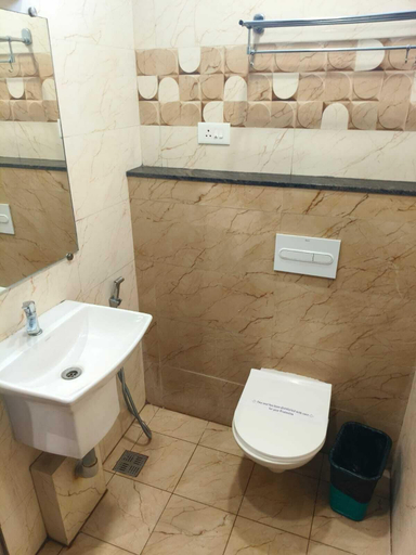 Bathroom 4, Sri Ram Residency, Tirunelveli