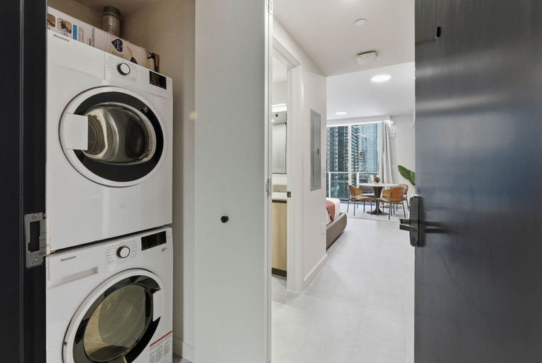 Interior 4, Modern Studio in Downtown Miami, Miami-Dade