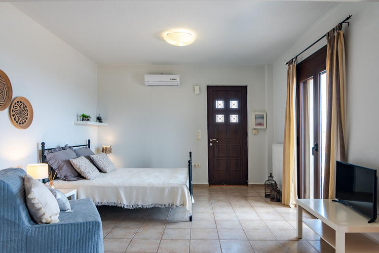 Room 4, Villaki House, Crete