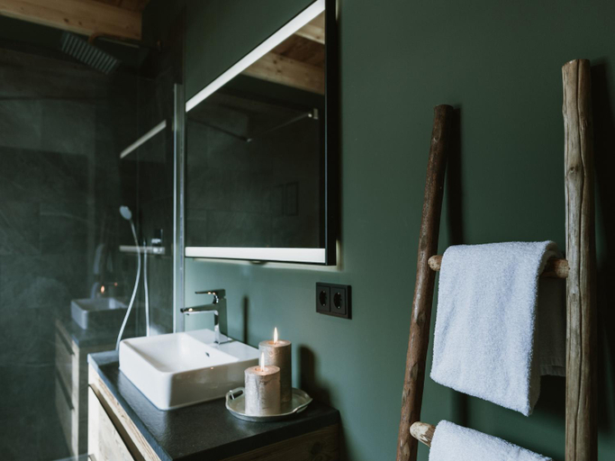 Bathroom 3, Vital CAMP Bayerbach, Rottal-Inn