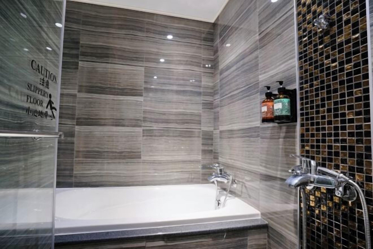 Bathroom 3, Dragon River Hotel, Nantou