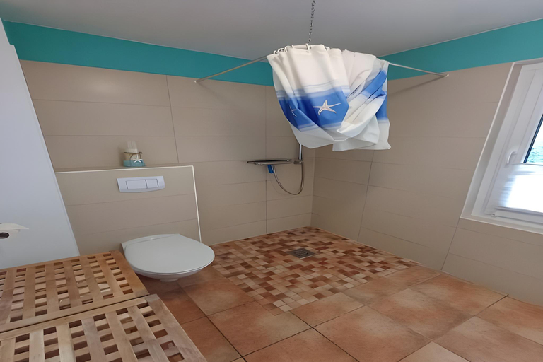 Bathroom, Charmante Ferienwohnung Vincent in Strandnaehe, Nordwestmecklenburg