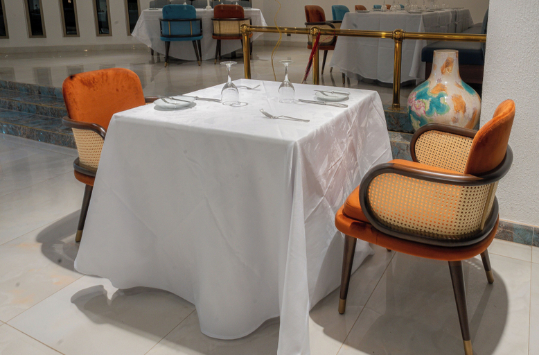 Dining 3, Iconic Plaza Hotel, Starehe