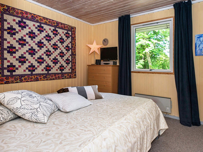 Bedroom 2, 4 Star Holiday Home in Odder, Odder